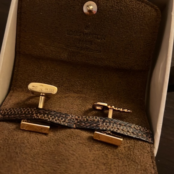 Louis Vuitton Lock & Key Cufflinks - Picture 8 of 11